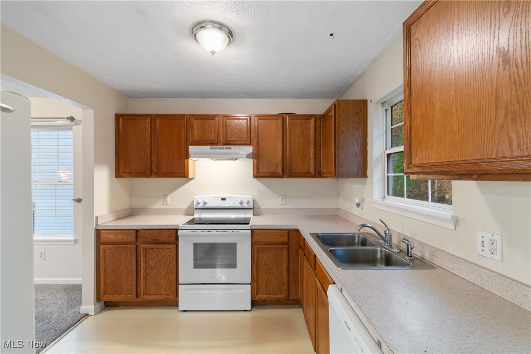 1333 Derbydale Road Akron OH 44306