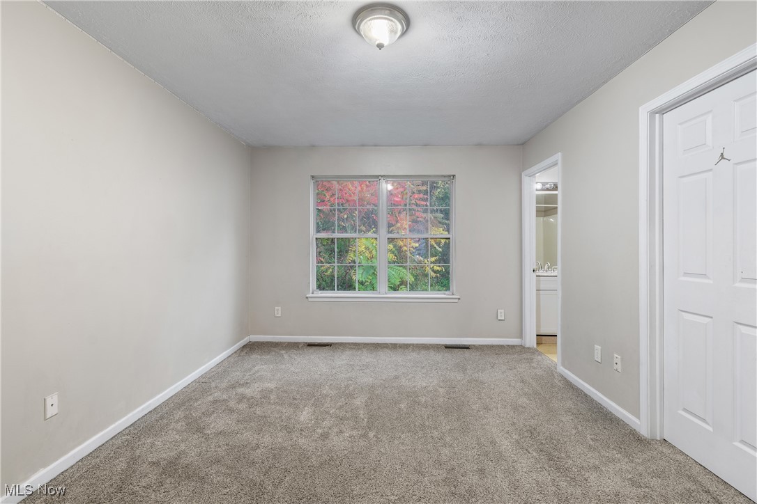 1333 Derbydale Road Akron OH 44306