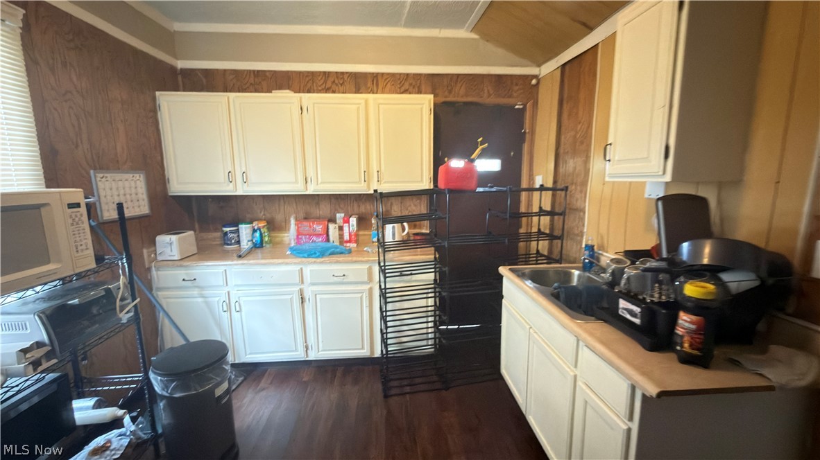4297 E 139th Street Cleveland OH 44105