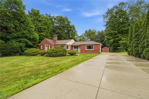 523 Rotunda Avenue Akron OH 44333