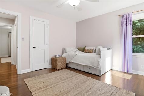 523 Rotunda Avenue Akron OH 44333