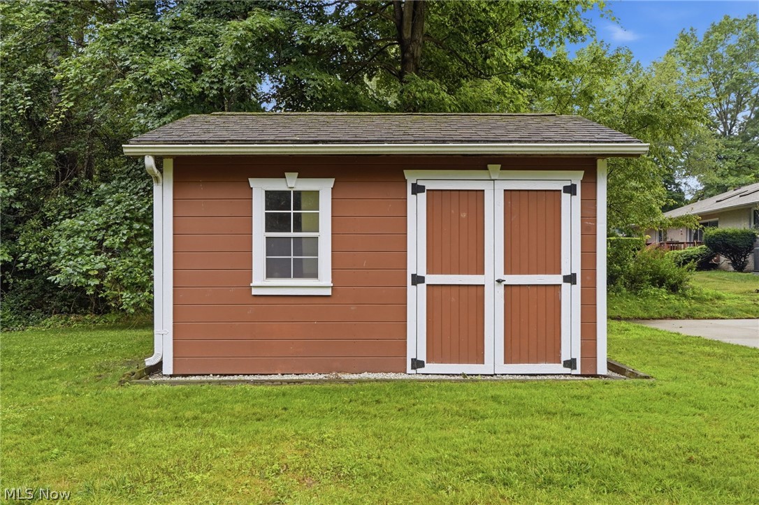 523 Rotunda Avenue Akron OH 44333