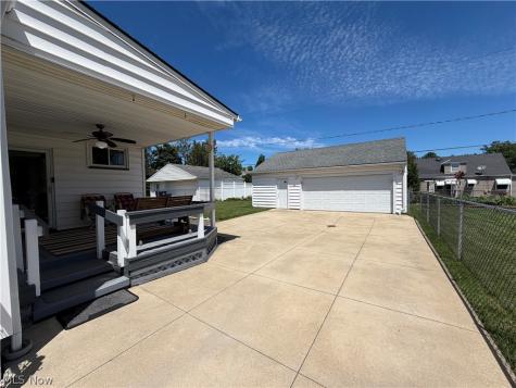 2720 Walbrook Avenue Cleveland OH 44109