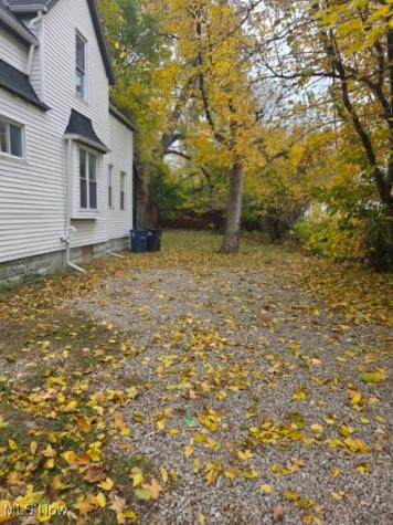 1265 E 80th Street Cleveland OH 44103