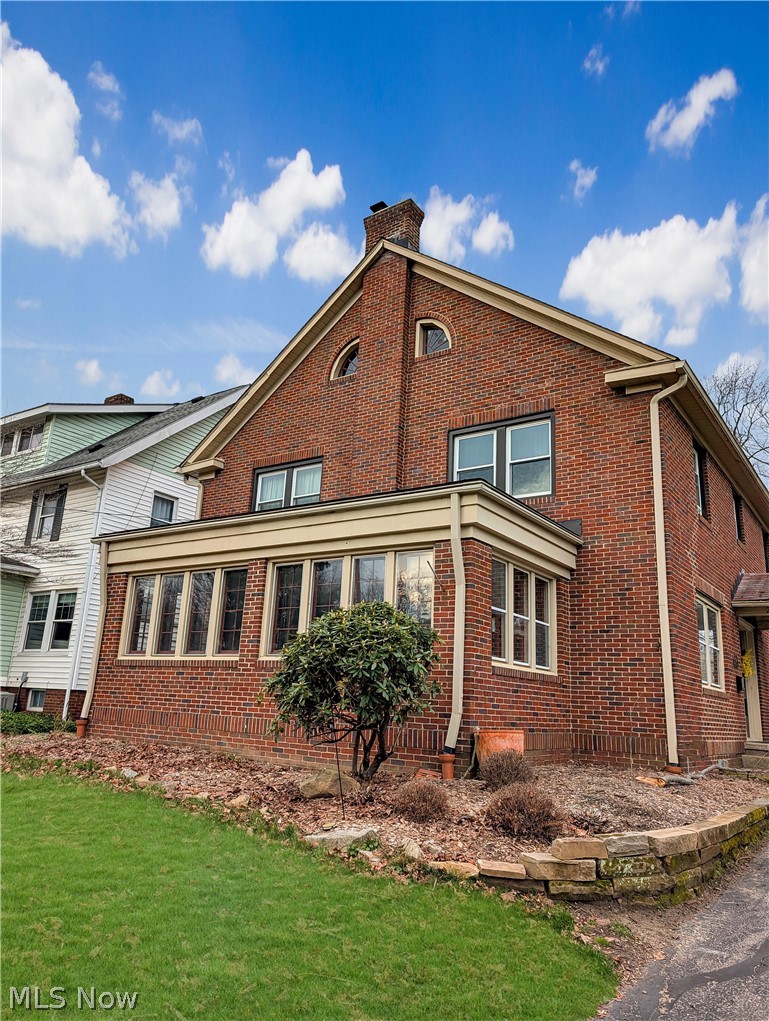 224 Casterton Avenue Akron OH 44303