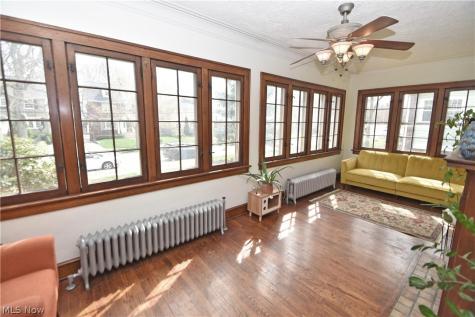 224 Casterton Avenue Akron OH 44303