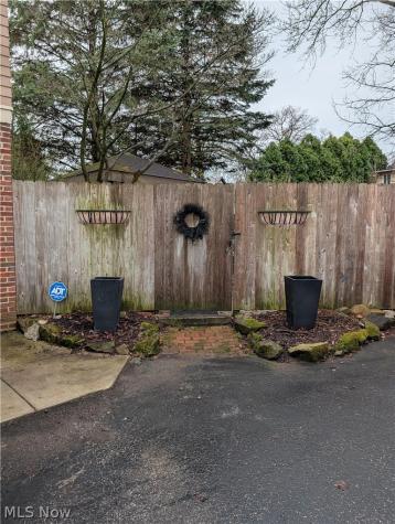 224 Casterton Avenue Akron OH 44303