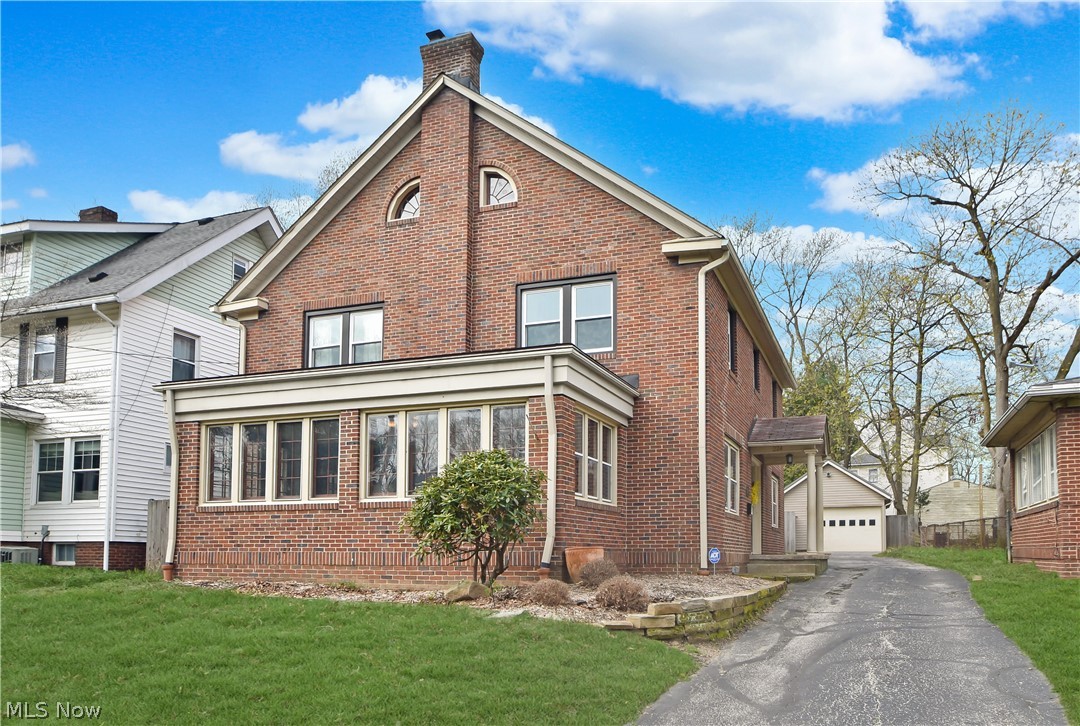 224 Casterton Avenue Akron OH 44303