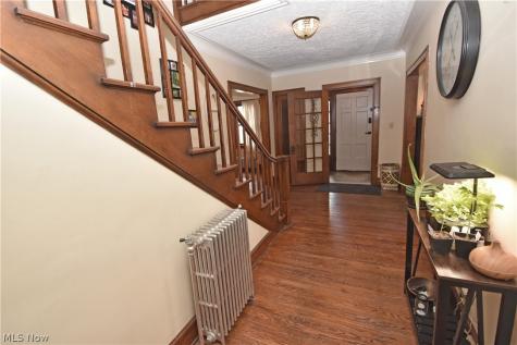 224 Casterton Avenue Akron OH 44303