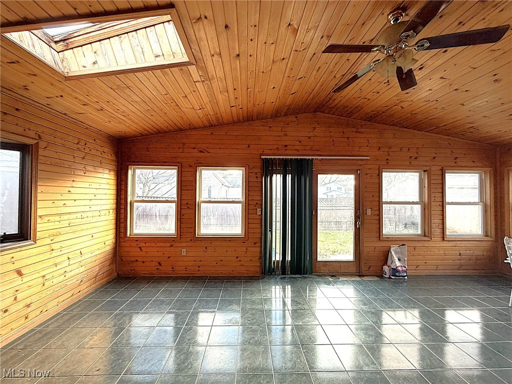 737 Dunny Avenue Sheffield Lake OH 44054