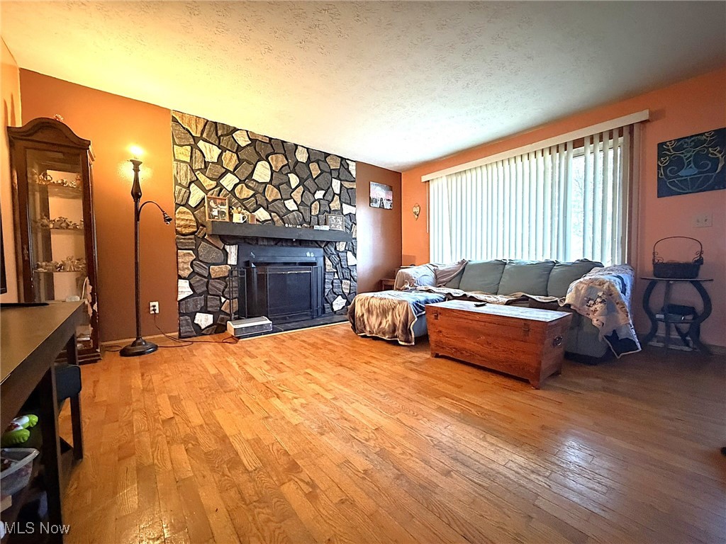 737 Dunny Avenue Sheffield Lake OH 44054