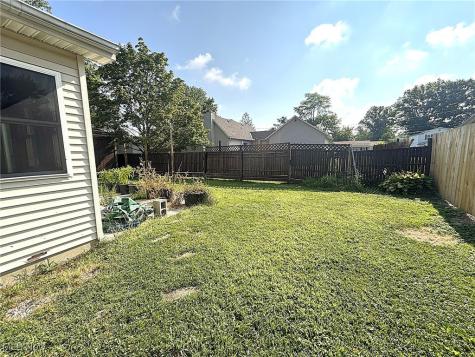 737 Dunny Avenue Sheffield Lake OH 44054