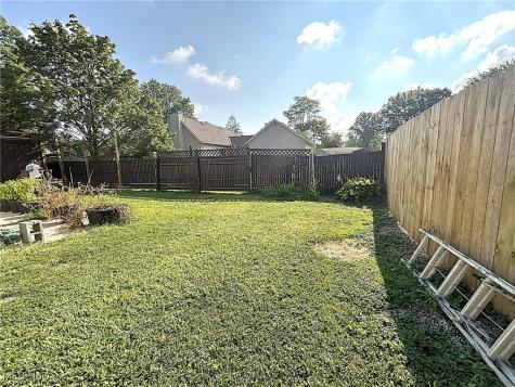737 Dunny Avenue Sheffield Lake OH 44054