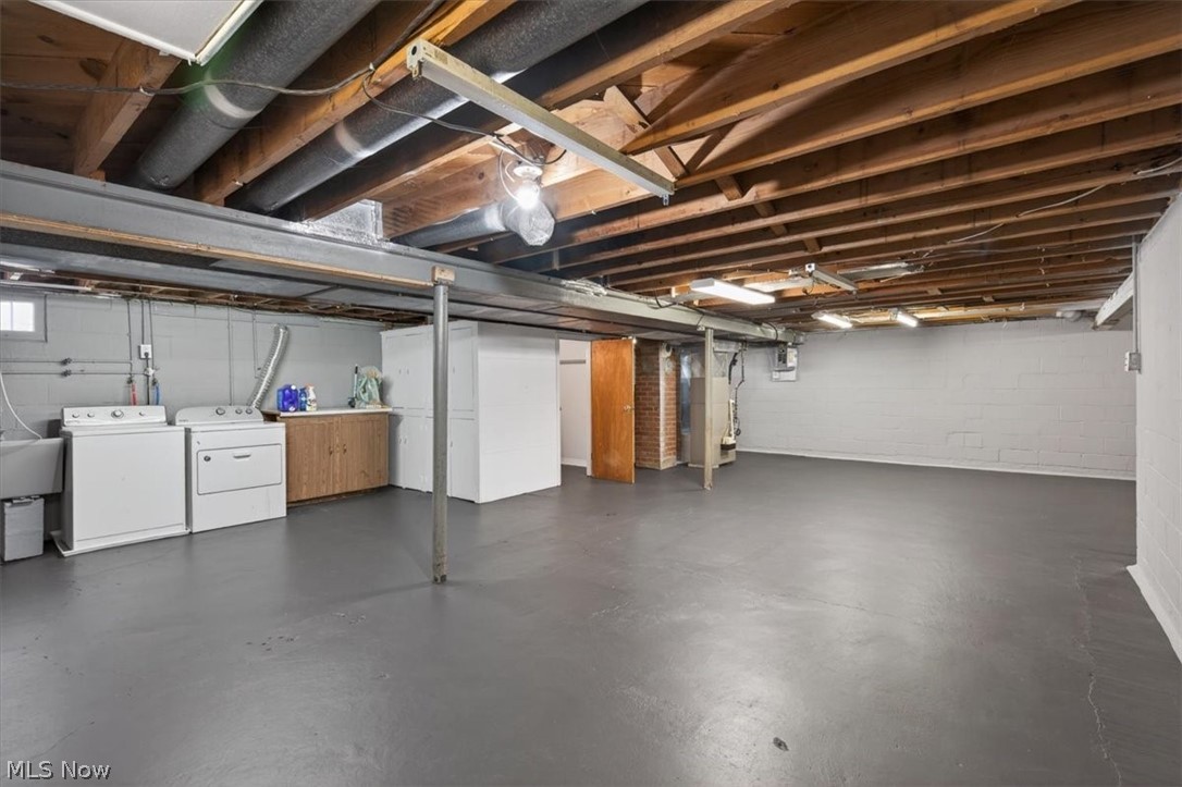 437 E Wilson Avenue Girard OH 44420