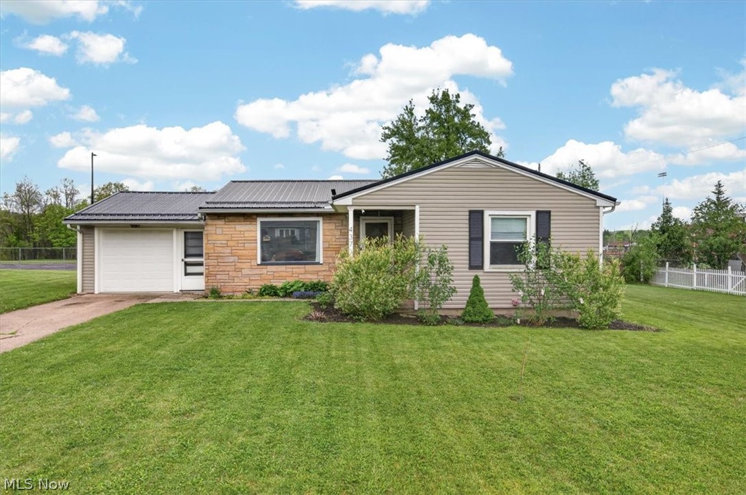 437 E Wilson Avenue Girard OH 44420