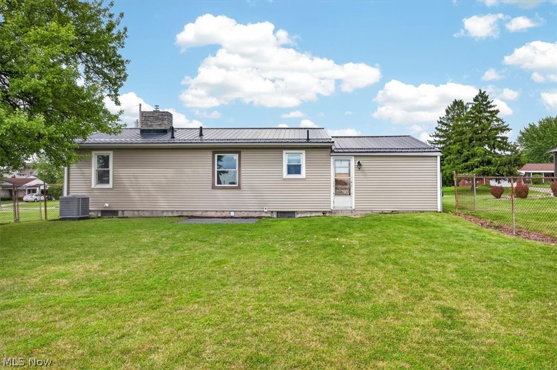437 E Wilson Avenue Girard OH 44420