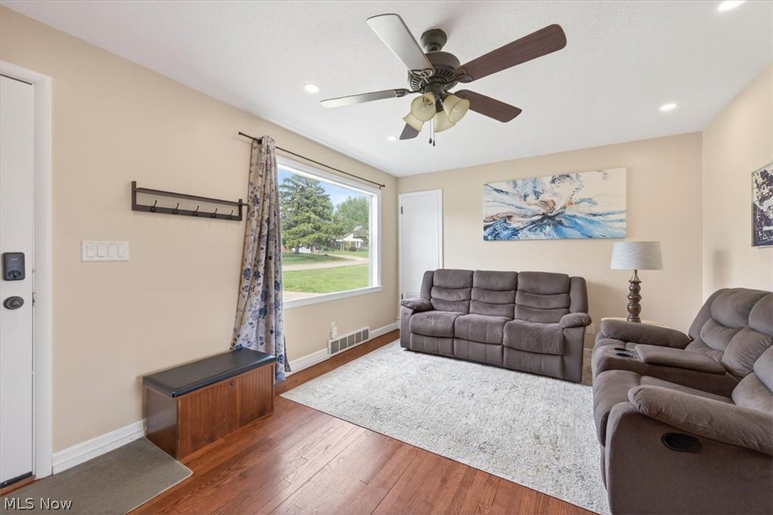 437 E Wilson Avenue Girard OH 44420