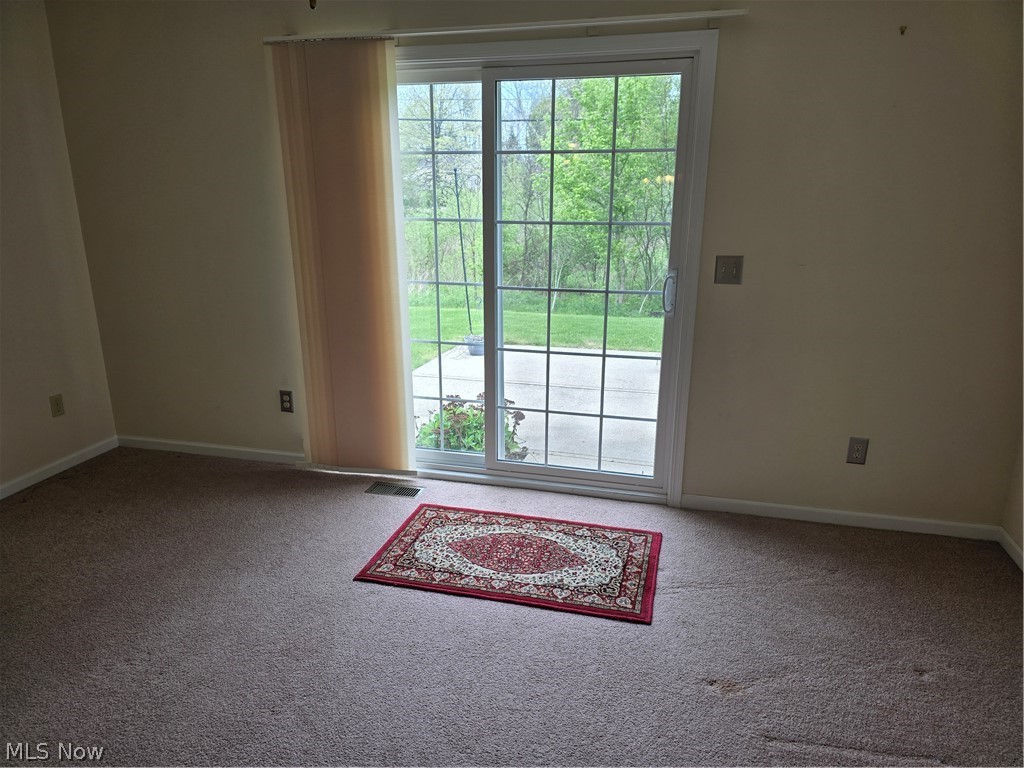 136 Haydens Arbor Elyria OH 44035