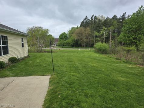 136 Haydens Arbor Elyria OH 44035