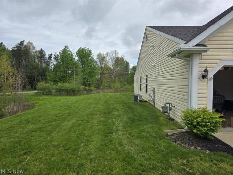 136 Haydens Arbor Elyria OH 44035