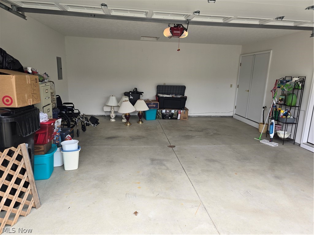 136 Haydens Arbor Elyria OH 44035