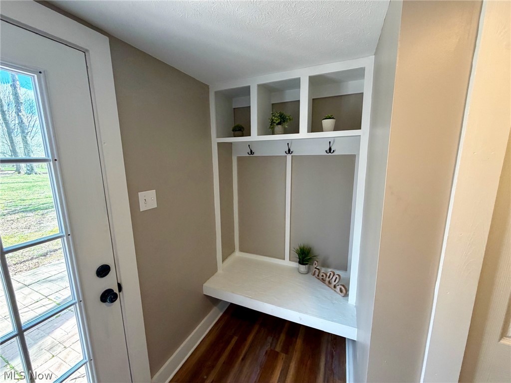 549 Perry Road Tallmadge OH 44278