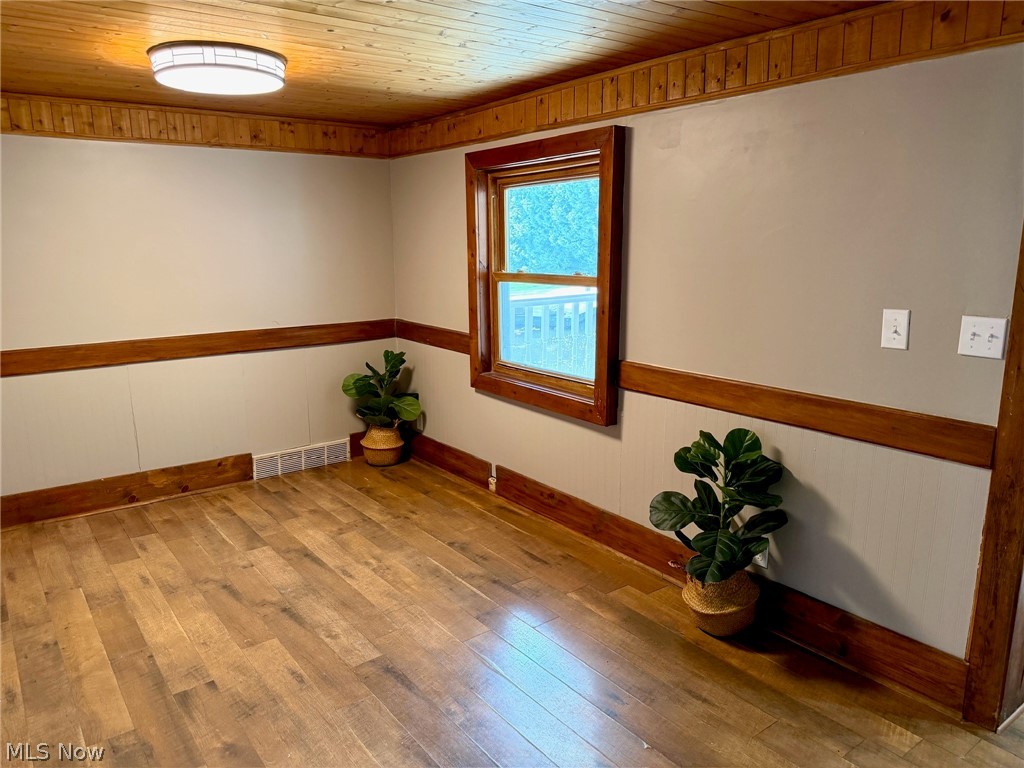 549 Perry Road Tallmadge OH 44278