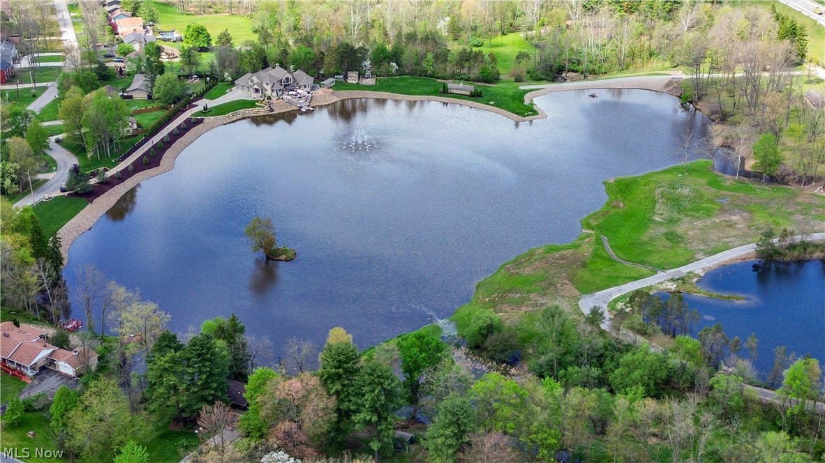2900 Whispering Pines Drive Canfield OH 44406