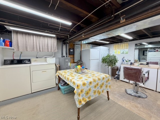 311 E 7th Street Uhrichsville OH 44683