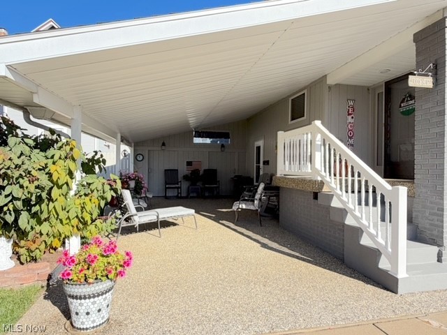 311 E 7th Street Uhrichsville OH 44683