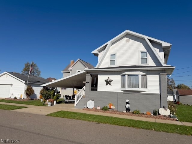 311 E 7th Street Uhrichsville OH 44683