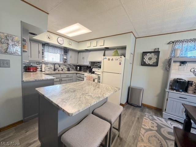 311 E 7th Street Uhrichsville OH 44683