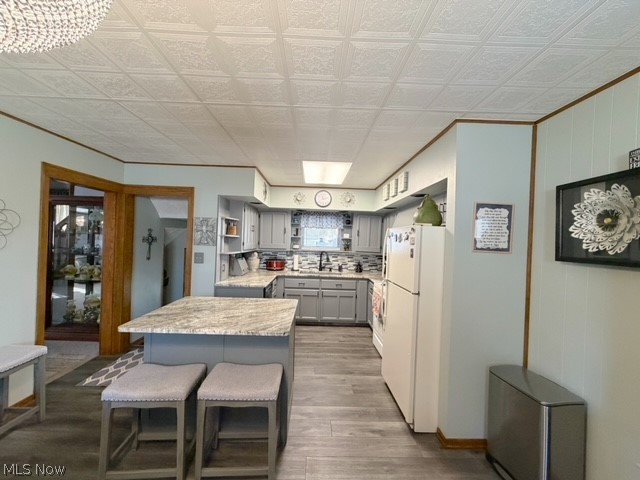 311 E 7th Street Uhrichsville OH 44683