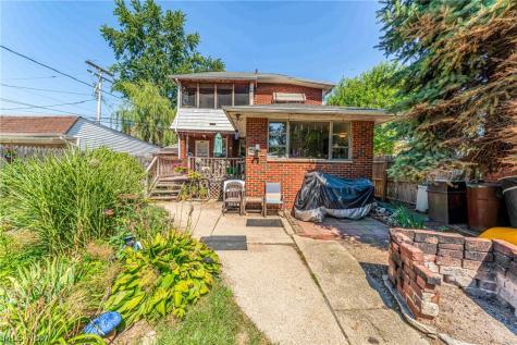 3387 W 125th Street Cleveland OH 44111