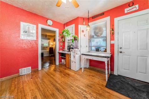 3387 W 125th Street Cleveland OH 44111