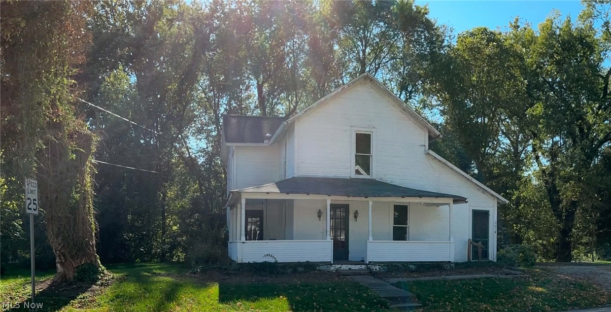 207 W Main Street Warsaw OH 43844
