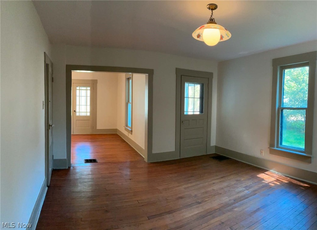 207 W Main Street Warsaw OH 43844