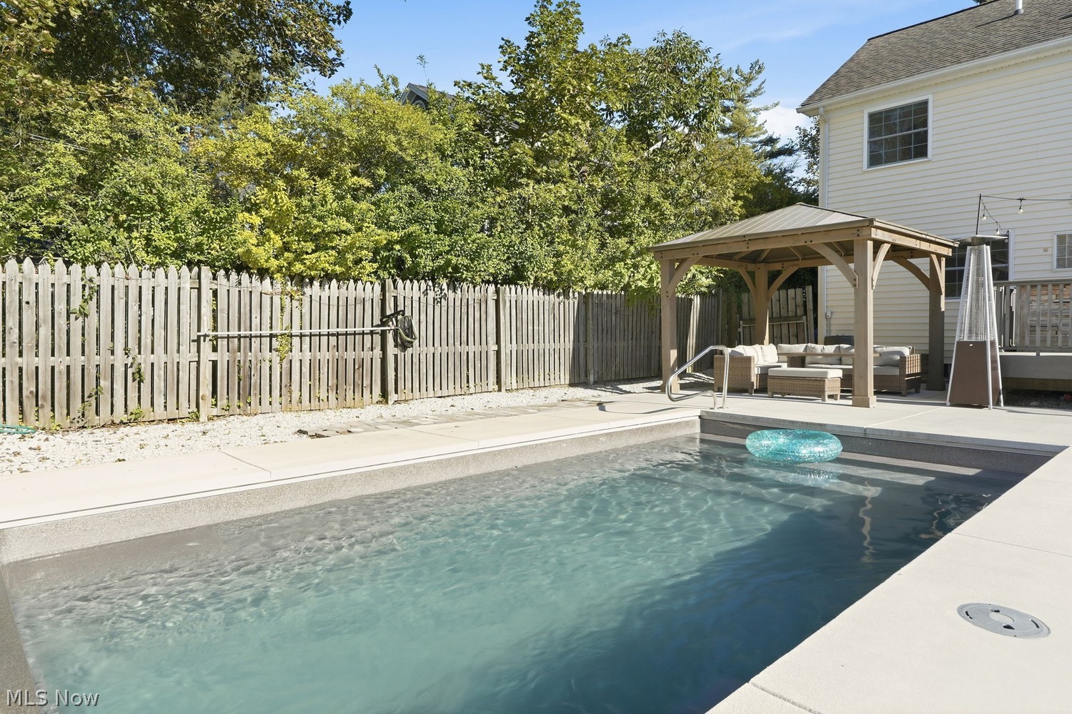 15 E Summit Street Chagrin Falls OH 44022