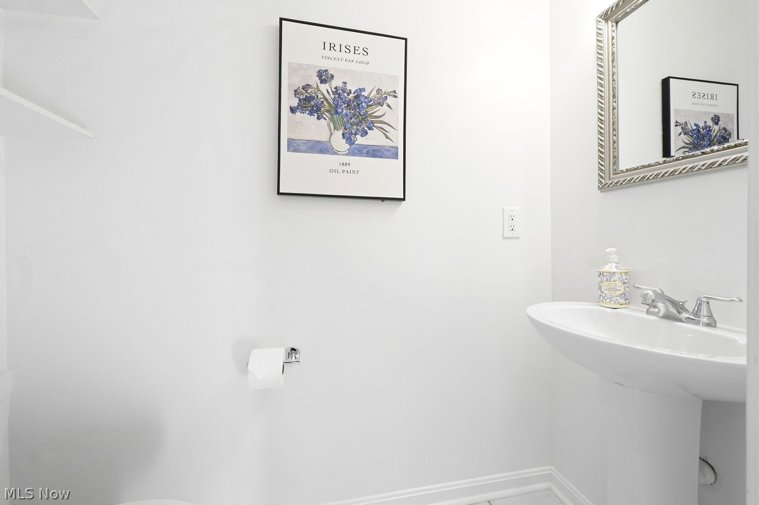 15 E Summit Street Chagrin Falls OH 44022