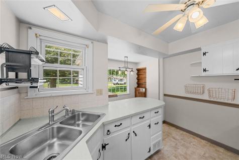 1489 Earhart Avenue Akron OH 44320
