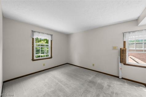 1489 Earhart Avenue Akron OH 44320