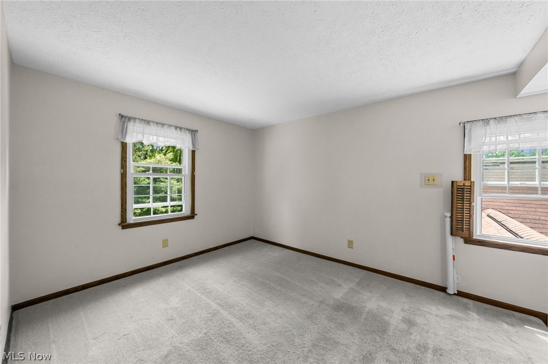 1489 Earhart Avenue Akron OH 44320