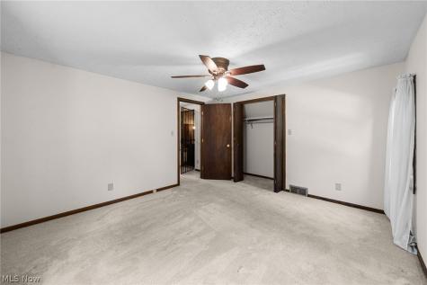 1489 Earhart Avenue Akron OH 44320