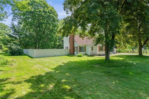 1489 Earhart Avenue Akron OH 44320