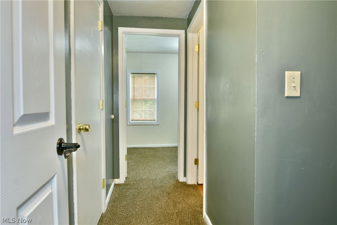 574 Braceville Robinson Road NW Newton Falls OH 44444