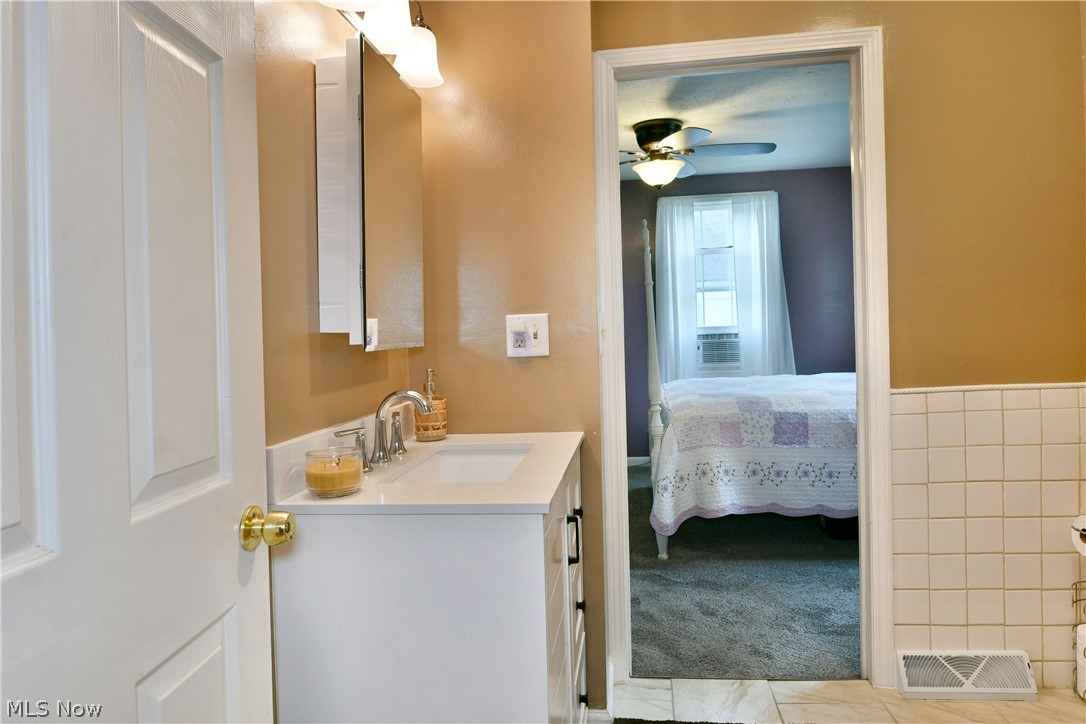 574 Braceville Robinson Road NW Newton Falls OH 44444
