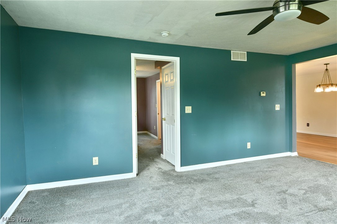 574 Braceville Robinson Road NW Newton Falls OH 44444