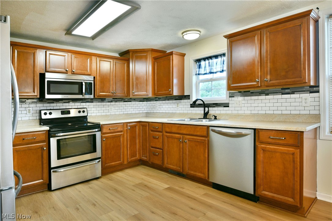 574 Braceville Robinson Road NW Newton Falls OH 44444