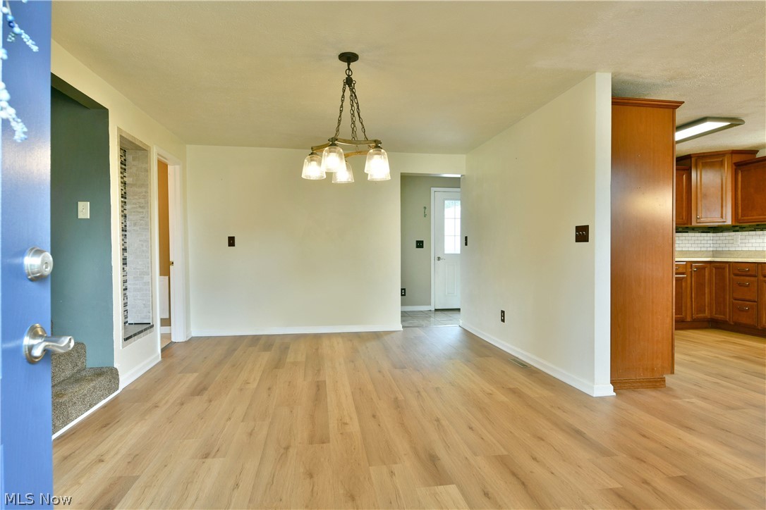 574 Braceville Robinson Road NW Newton Falls OH 44444