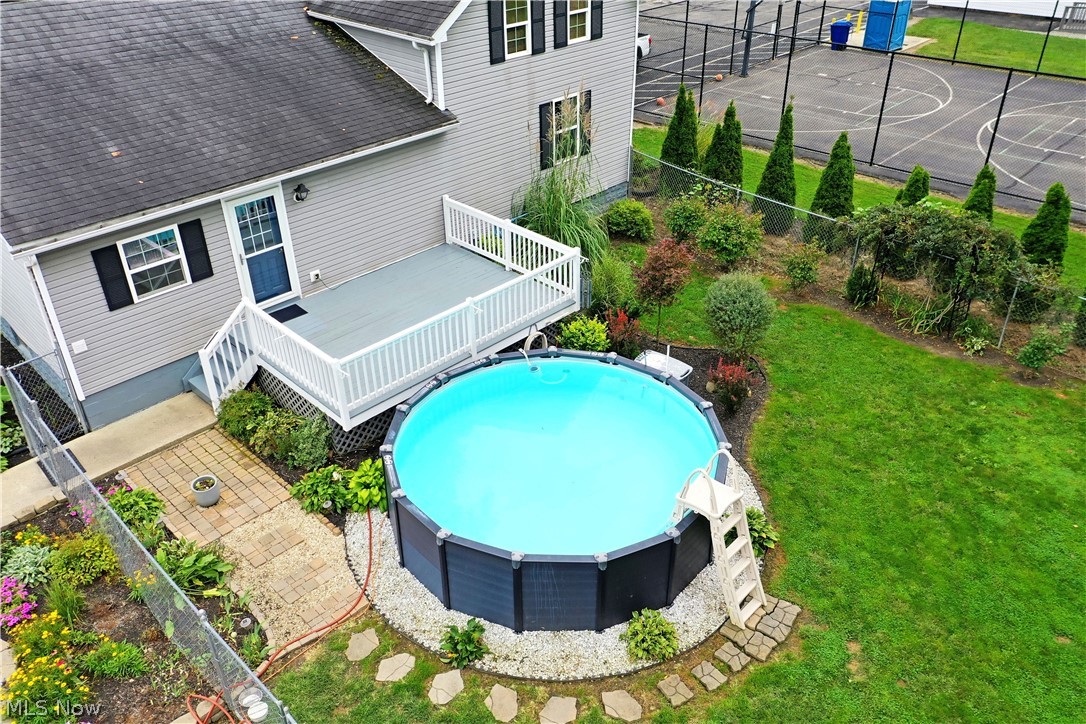 574 Braceville Robinson Road NW Newton Falls OH 44444